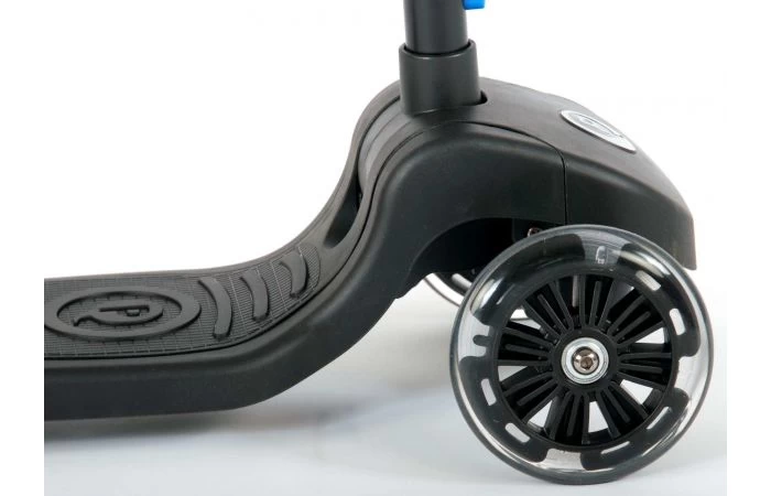 Volare Q-Play Future Step Met Led Zwart Blauw 5 Volare Q-Play Future Step Met Led Zwart Blauw - Afbeelding 5