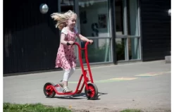 Winther Step Midi -Rijden Speelgoeds Winkel 23910935e5e0a0e529972919d14d4c61894223253ac373b0d92d222ca16bd58f