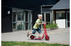 Winther Step Midi -Rijden Speelgoeds Winkel b007c985009d557d14ae9f19378db9b316c0ec455dba386b2c6dbeee3137da12