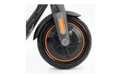 Segway Ninebot KickScooter F40I -Rijden Speelgoeds Winkel segway ninebot kickscooter f40i 905072 3 400x400 1